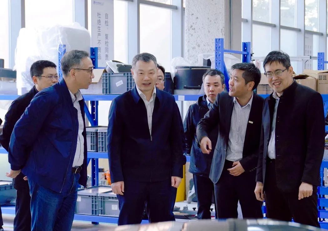 Chen Jie Leads a Team to Investigate the Robot Industry and the Intelligent Manufacturing Industry(图1)