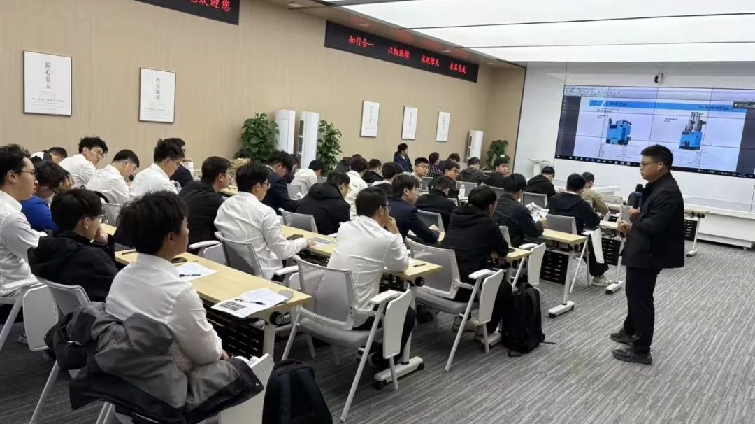 中建八局（上海）与CA88科技联合举办施工机器人技能培训大赛(图2)